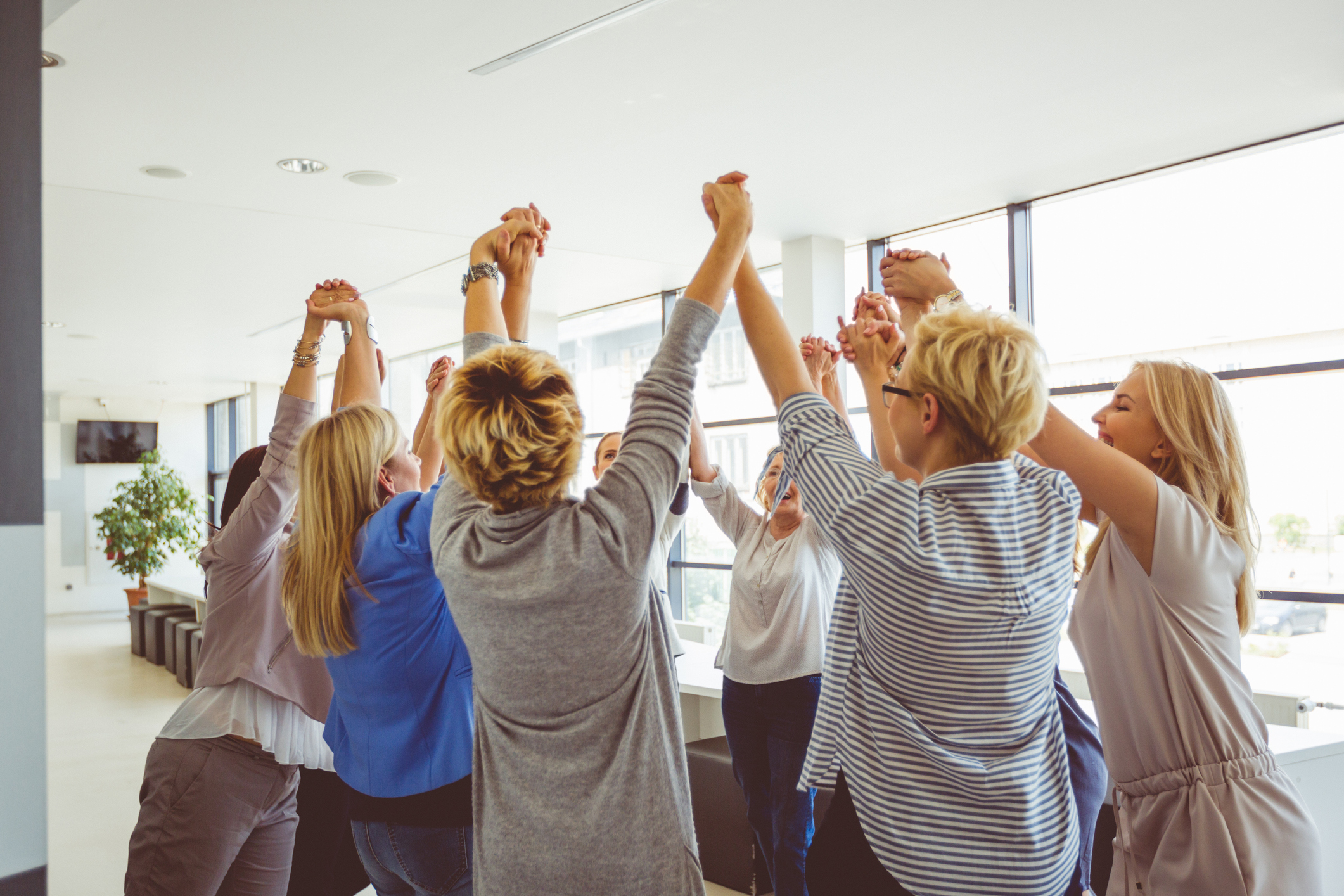 New Hire Onboarding Survey Questions to Improve Employee Experience and Retention