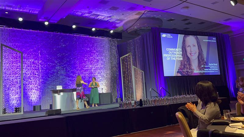 Rachel Bond accepts her credit union award
